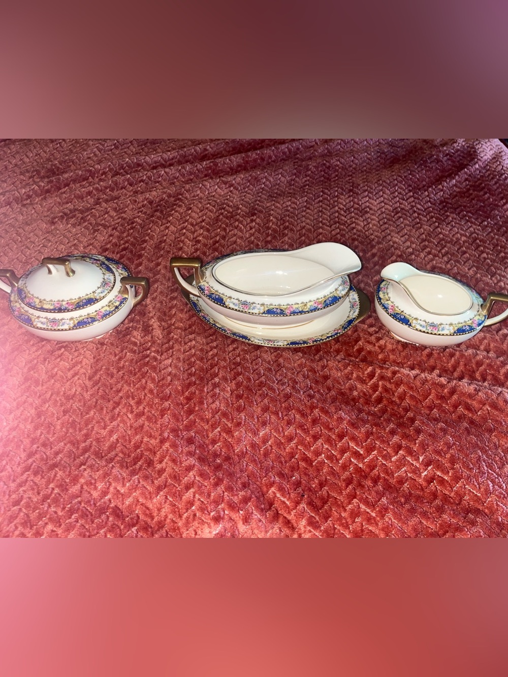 Homer Laughlin 4 piece Fine Porcelain China.